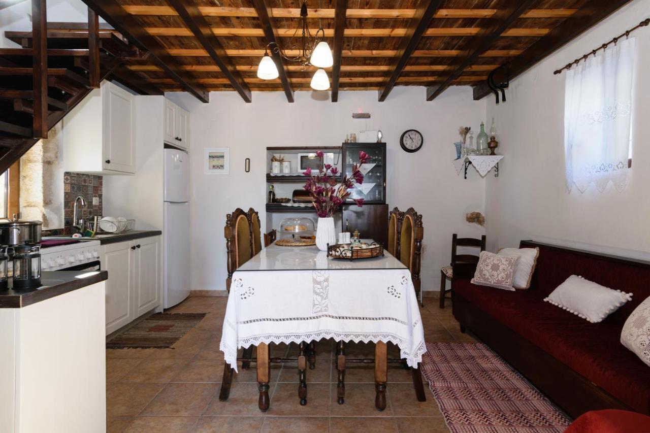 Casa Vasilia Traditional Home Kástellos エクステリア 写真